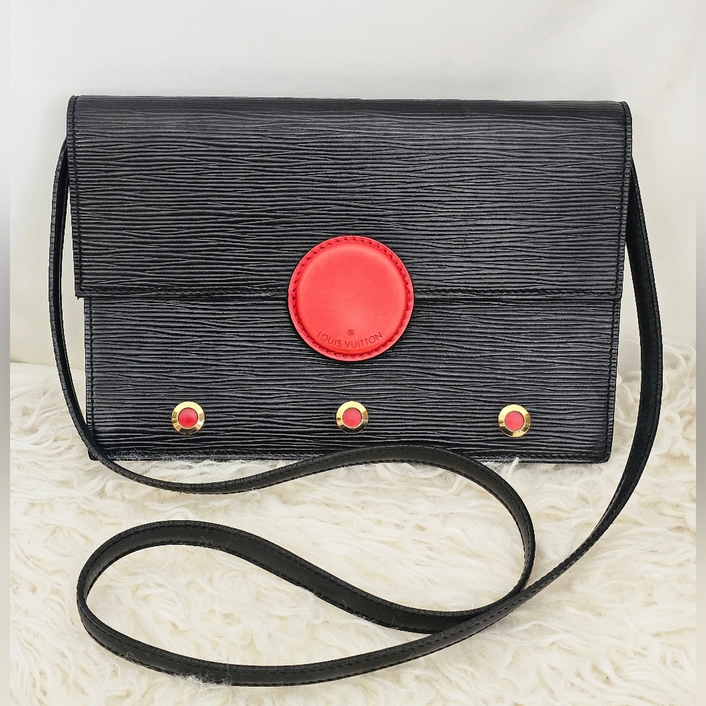 🔥😍Beautiful Condition😍🔥 Authentic Louis Vuitton Crossbody Bag Epi